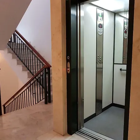 Apartment Sherryflat Paralejo 10 - Parking
